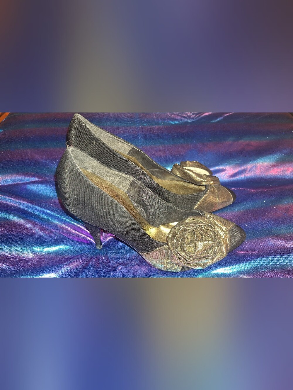 Women's Black & Metallic Gold Embellished Nightlife Heels SIZE 6